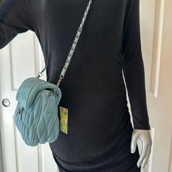 BADGLEY MISCHKA Blue Quilted Vegan Leather Bag NWT - Picture 4 of 6